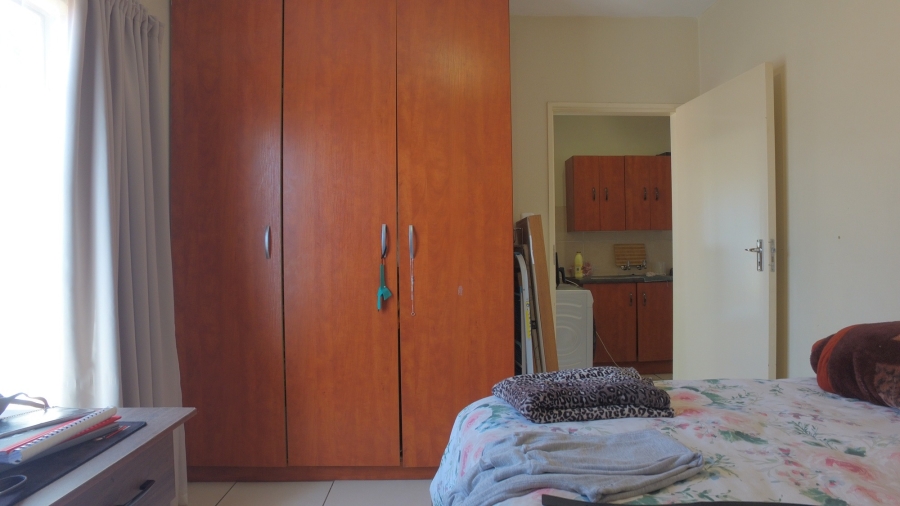 1 Bedroom Property for Sale in Rustenburg Central North West